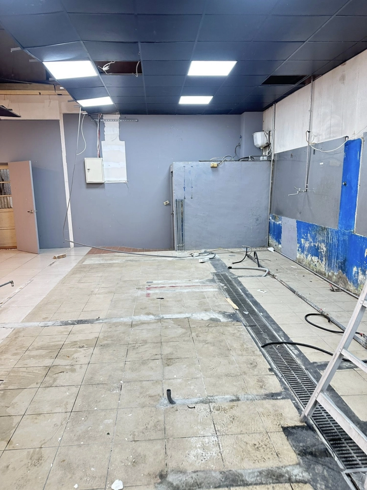 新竹 隔間櫃體 全拆除 地板切割 打水溝