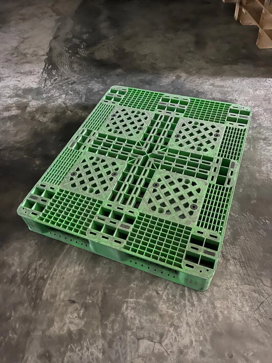  中古重型塑膠棧板