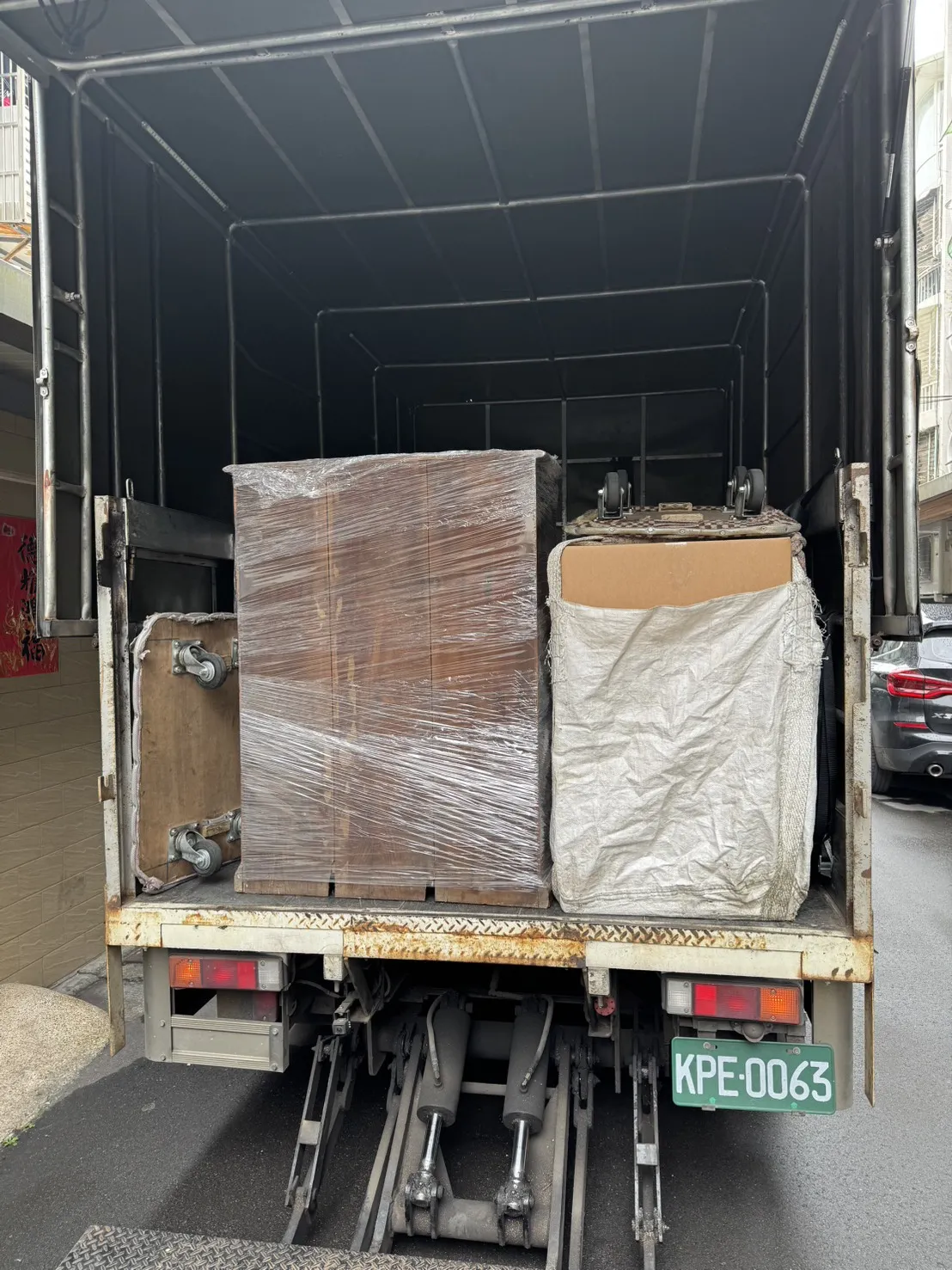 包膜細緻到像新的一樣✨桃園櫥櫃搬運｜楊梅區櫥櫃搬運