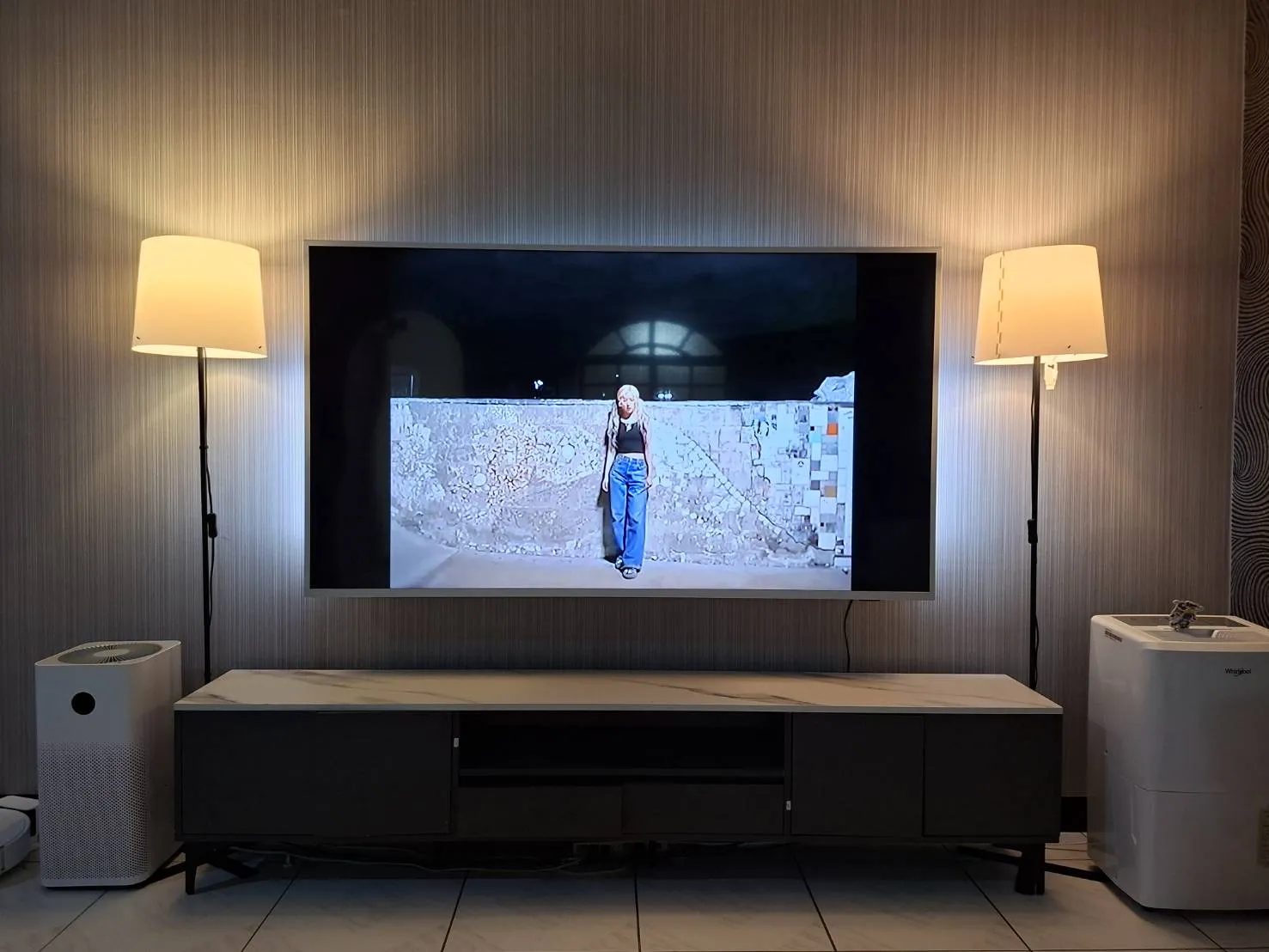 感謝台北陳小姐購買飛利浦65吋+水泥牆面NB-P65壁掛-電視壁掛架｜電視壁掛架安裝