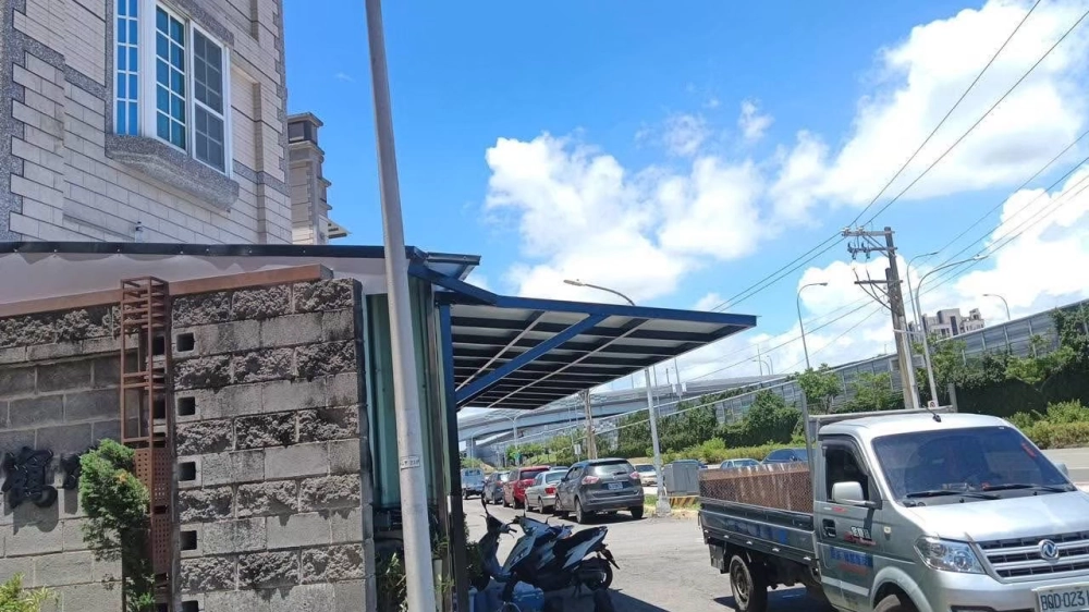 高雄粗石與打石工