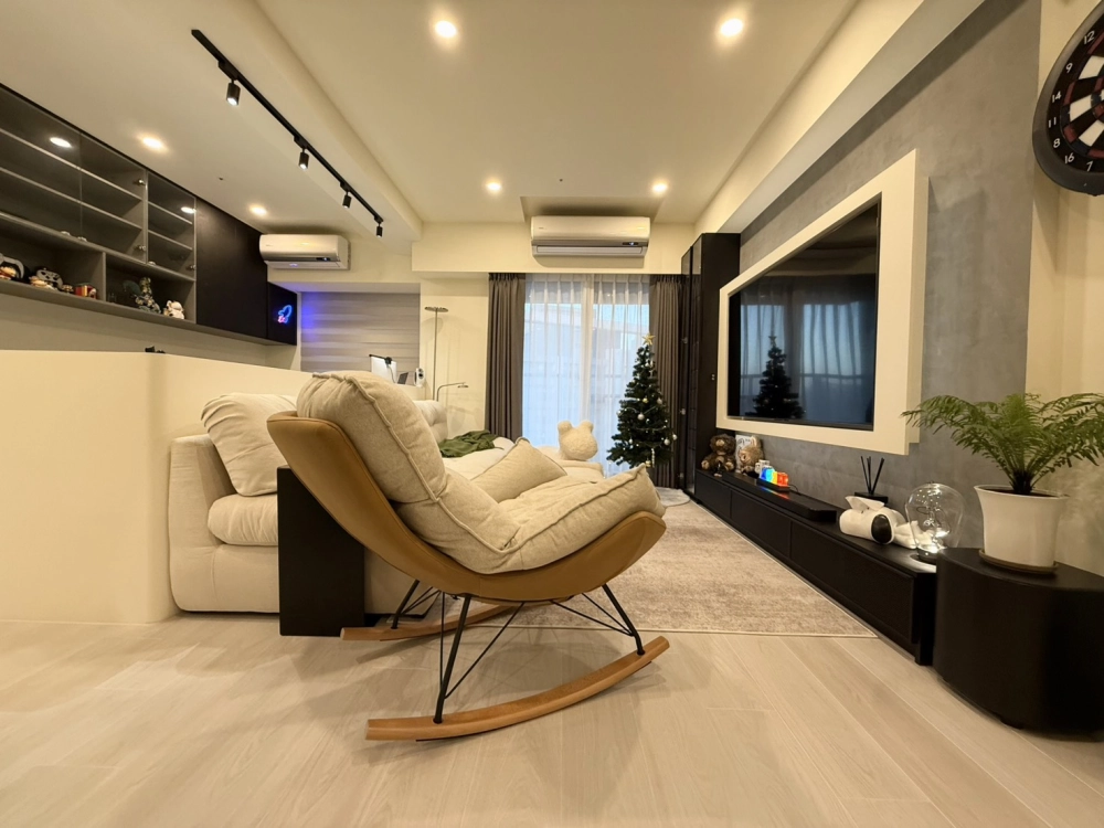 黑白灰輕奢品味寓宅