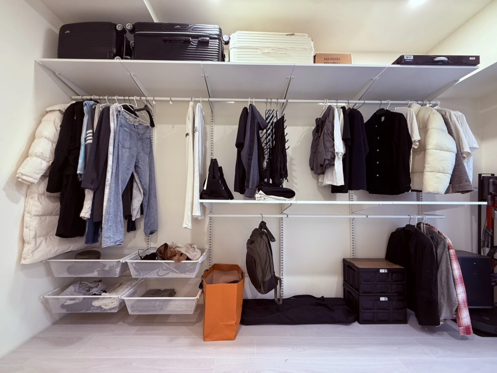 黑白灰輕奢品味寓宅