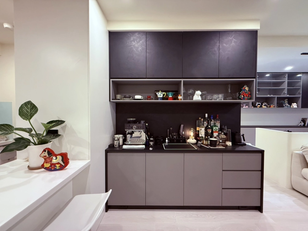 黑白灰輕奢品味寓宅