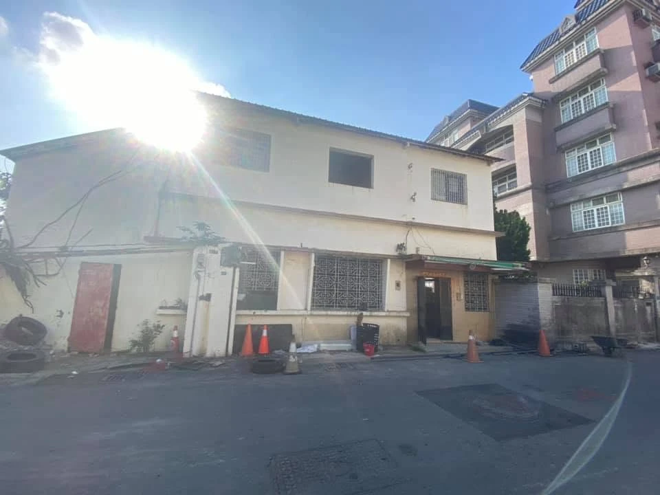 配合拆除工程，抑制揚塵，道路清洗
