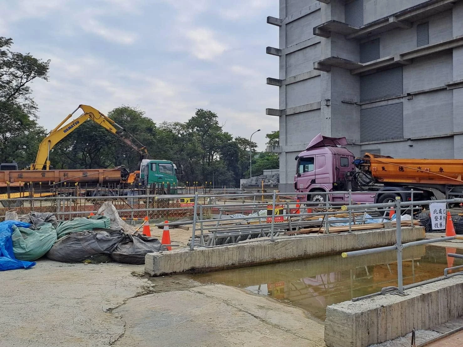 #地下室開挖道路清洗抑制揚塵