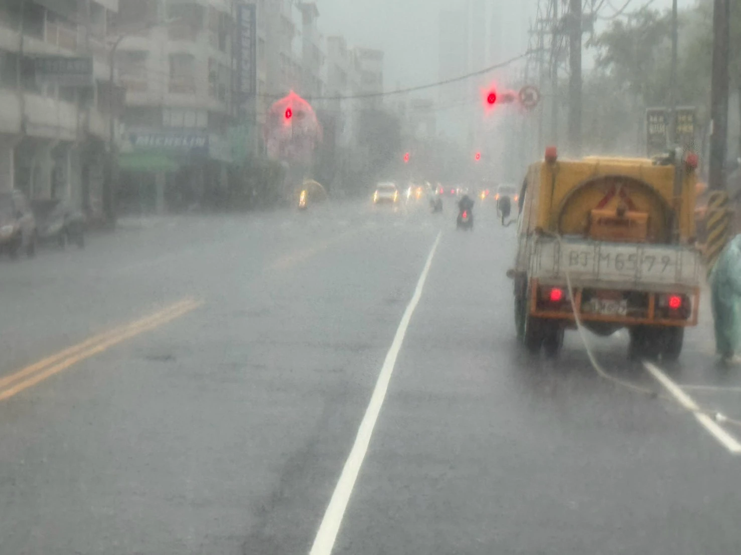 高雄市政府環境保護局-救災-道路清洗-待命