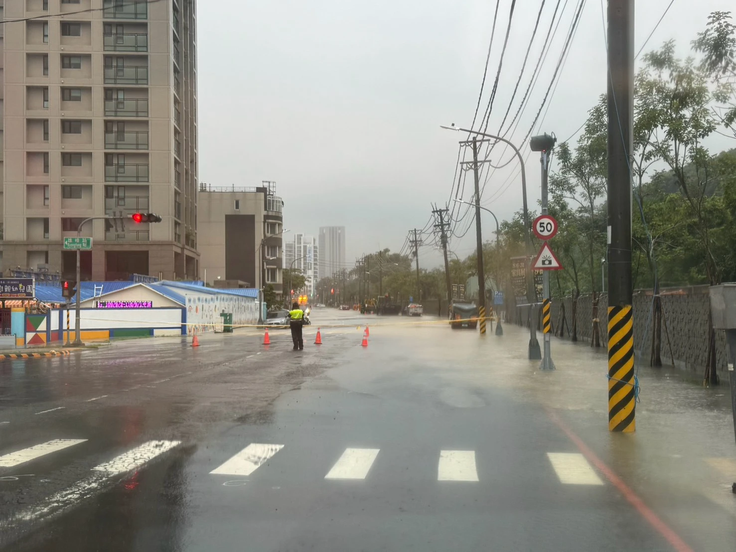 高雄市政府環境保護局-救災-道路清洗-待命