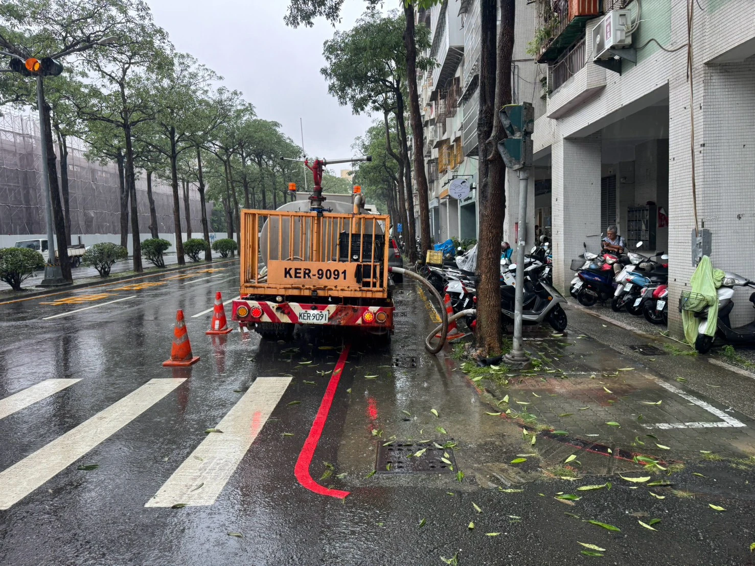 高雄市政府環境保護局-救災-道路清洗-待命