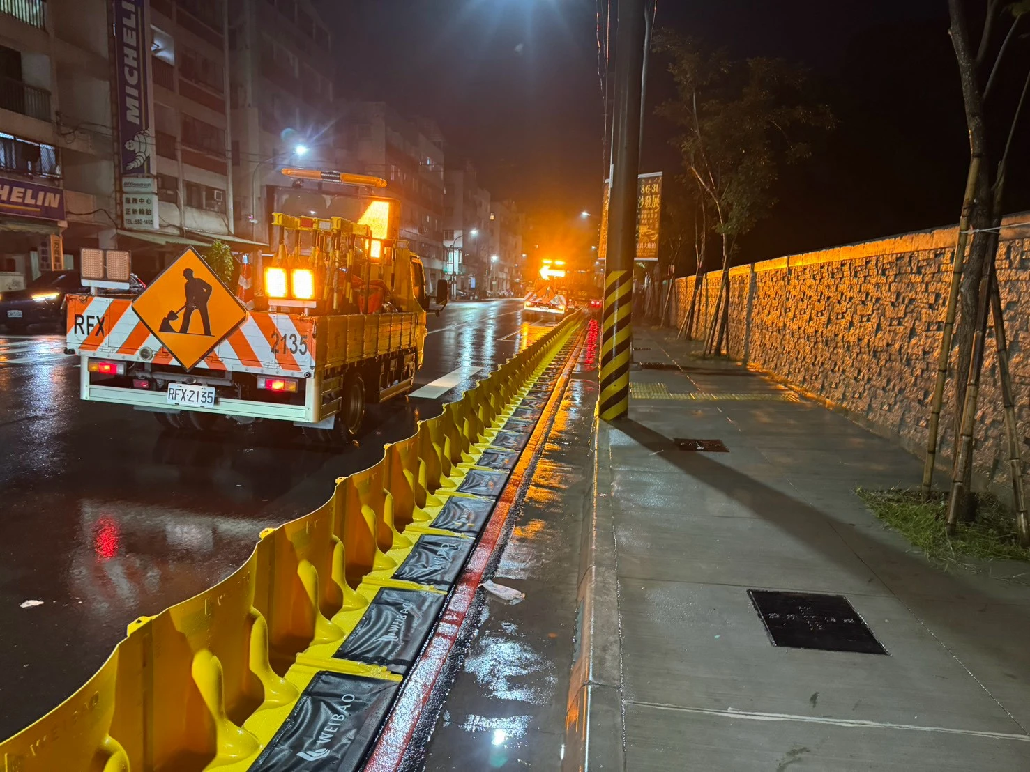 高雄市政府環境保護局-救災-道路清洗-待命