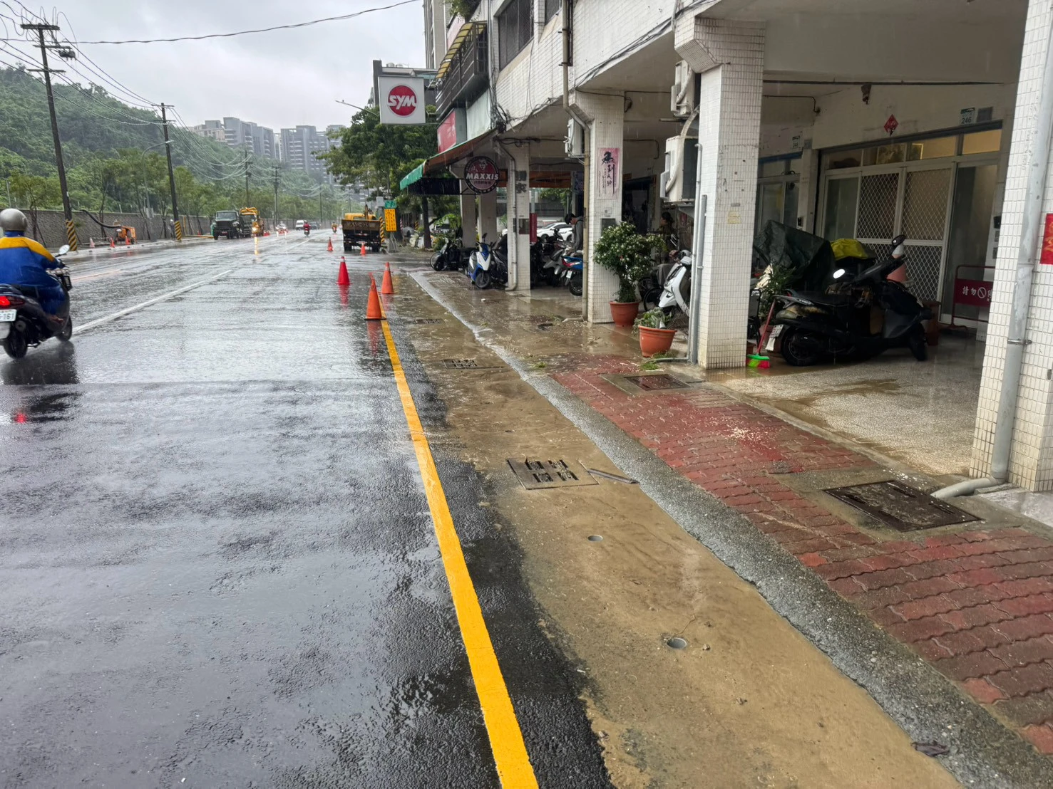 高雄市政府環境保護局-救災-道路清洗-待命