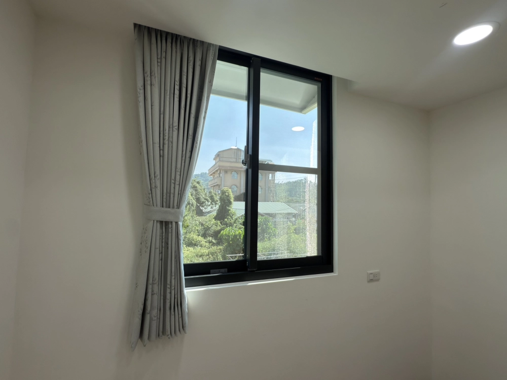 三折景窗簾布｜嘉義三折景窗簾布安裝｜台南三折景窗簾布安裝