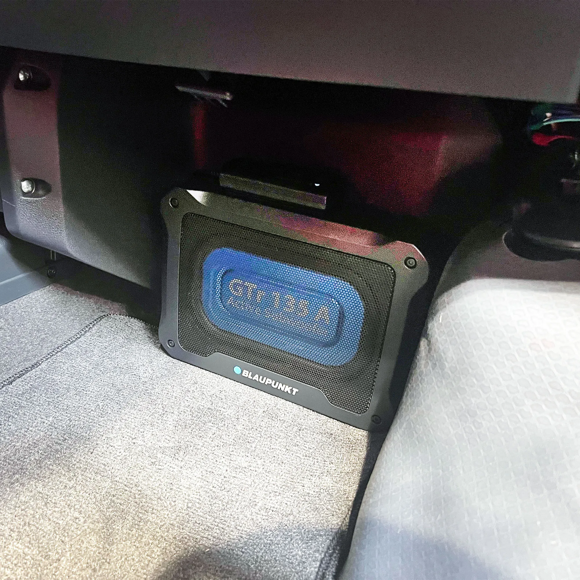 德國藍點●BLAUPUNKT 主動式薄型重低音