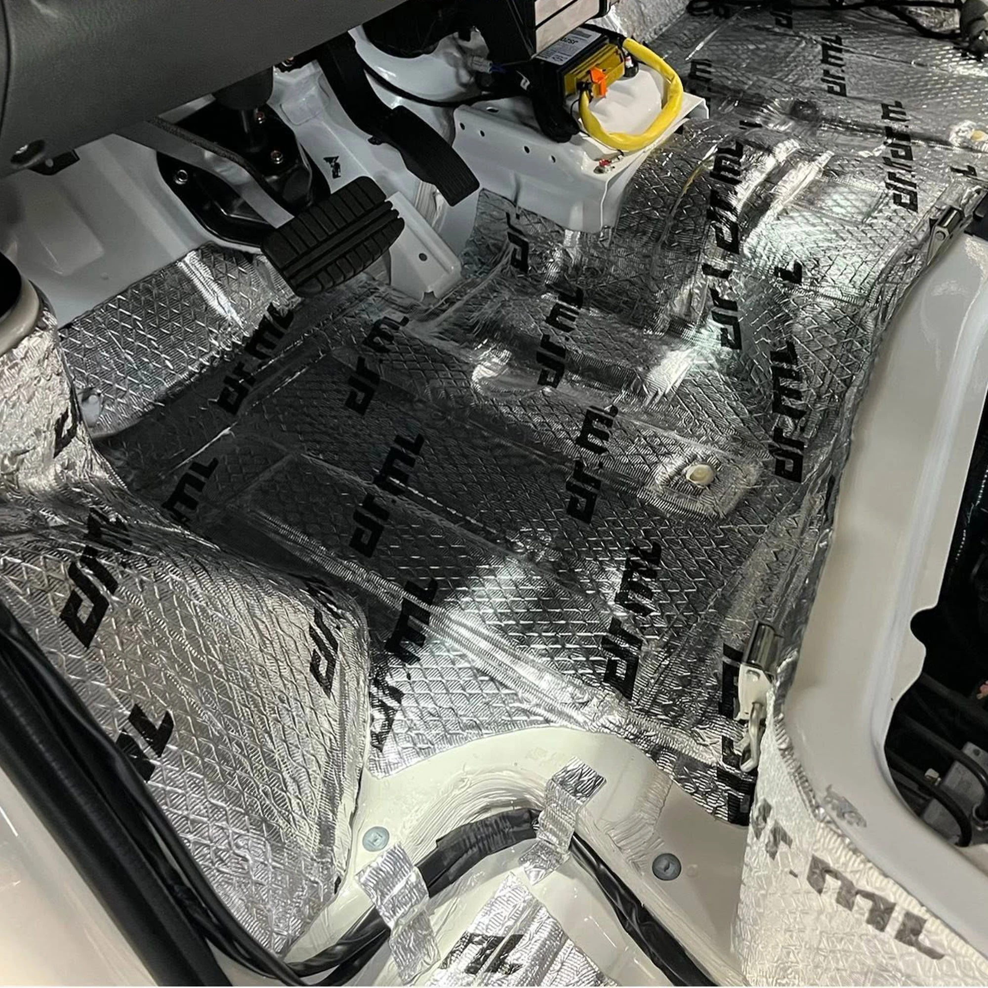 全車精緻車內制震隔音隔熱