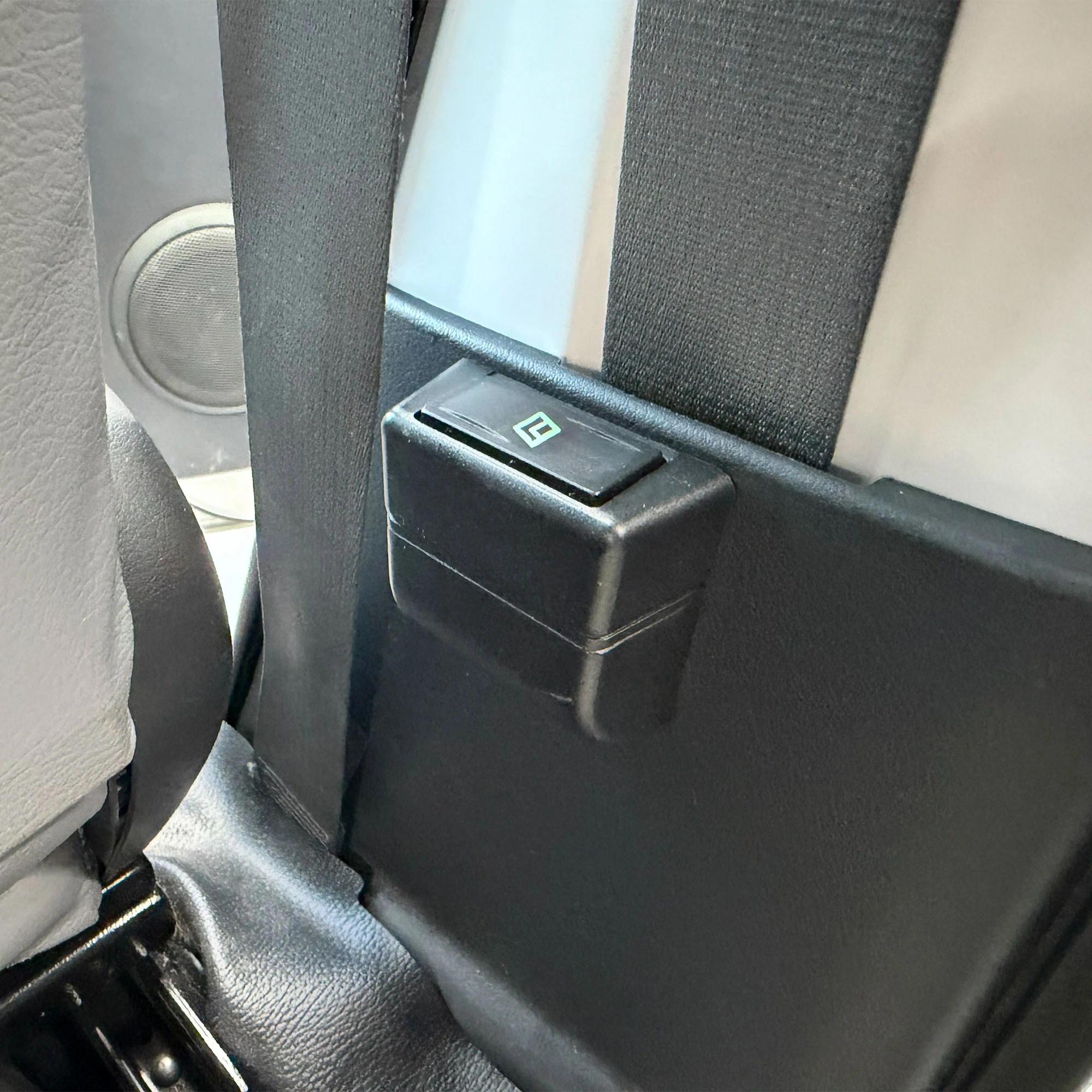 中滑門全降電動窗