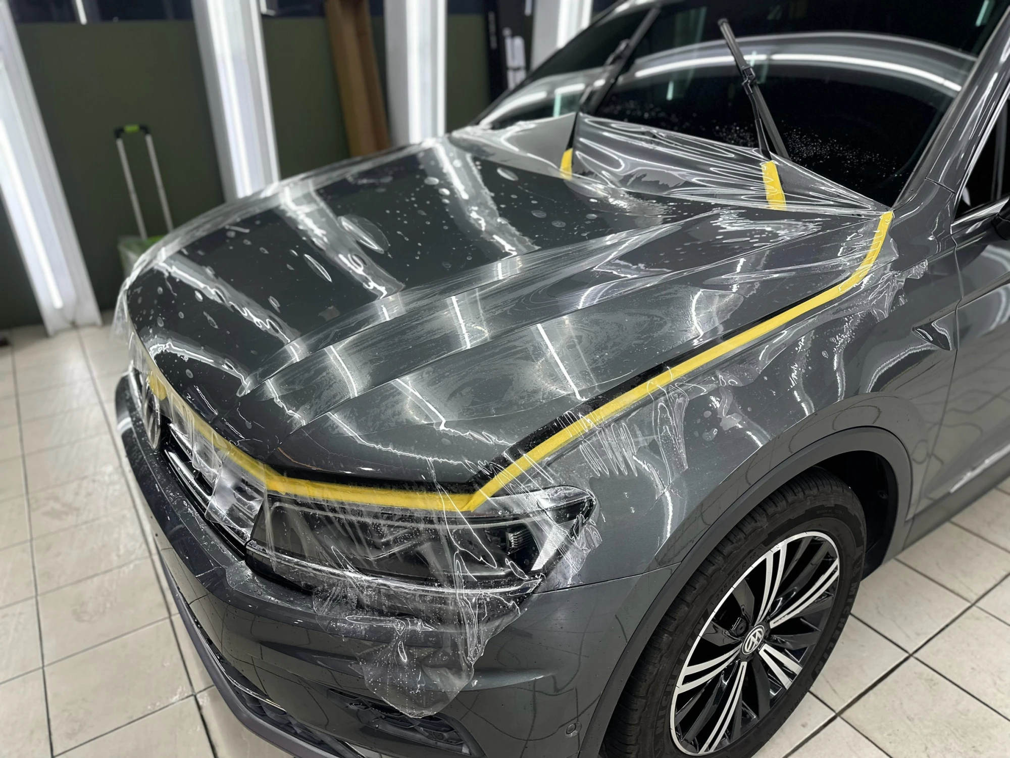 犀牛皮車漆保護膜 PPF