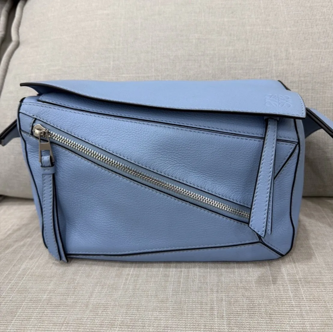 LOEWE PUZZLE胸腰包 淺藍色