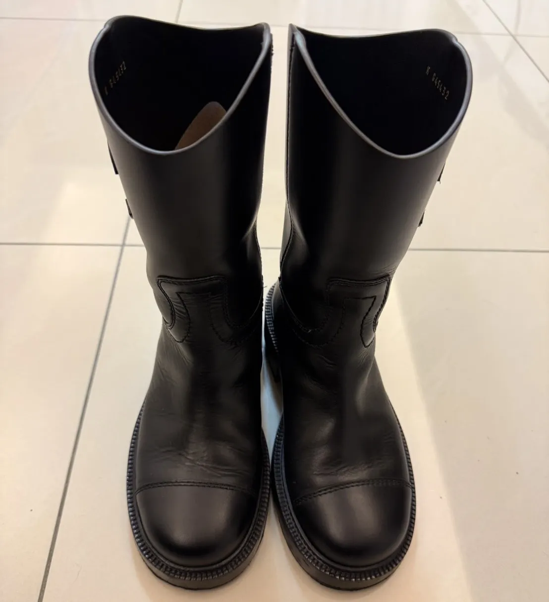 CHANEL香奈兒騎士靴黑色 尺碼：36C