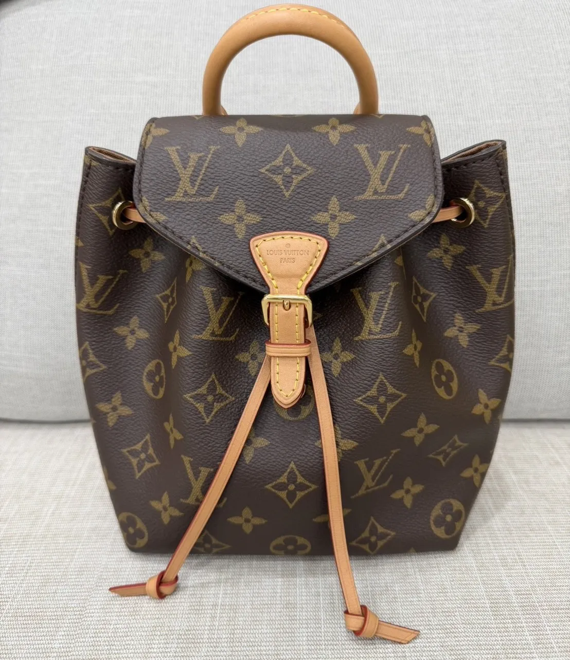 LV  M45502 mini雙肩包