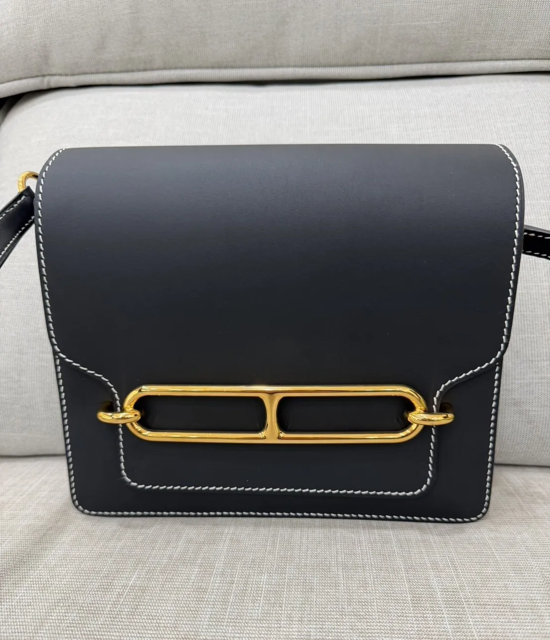 Hermes 豬鼻子Roulis23 經典黑金 sombrero皮 霧面box