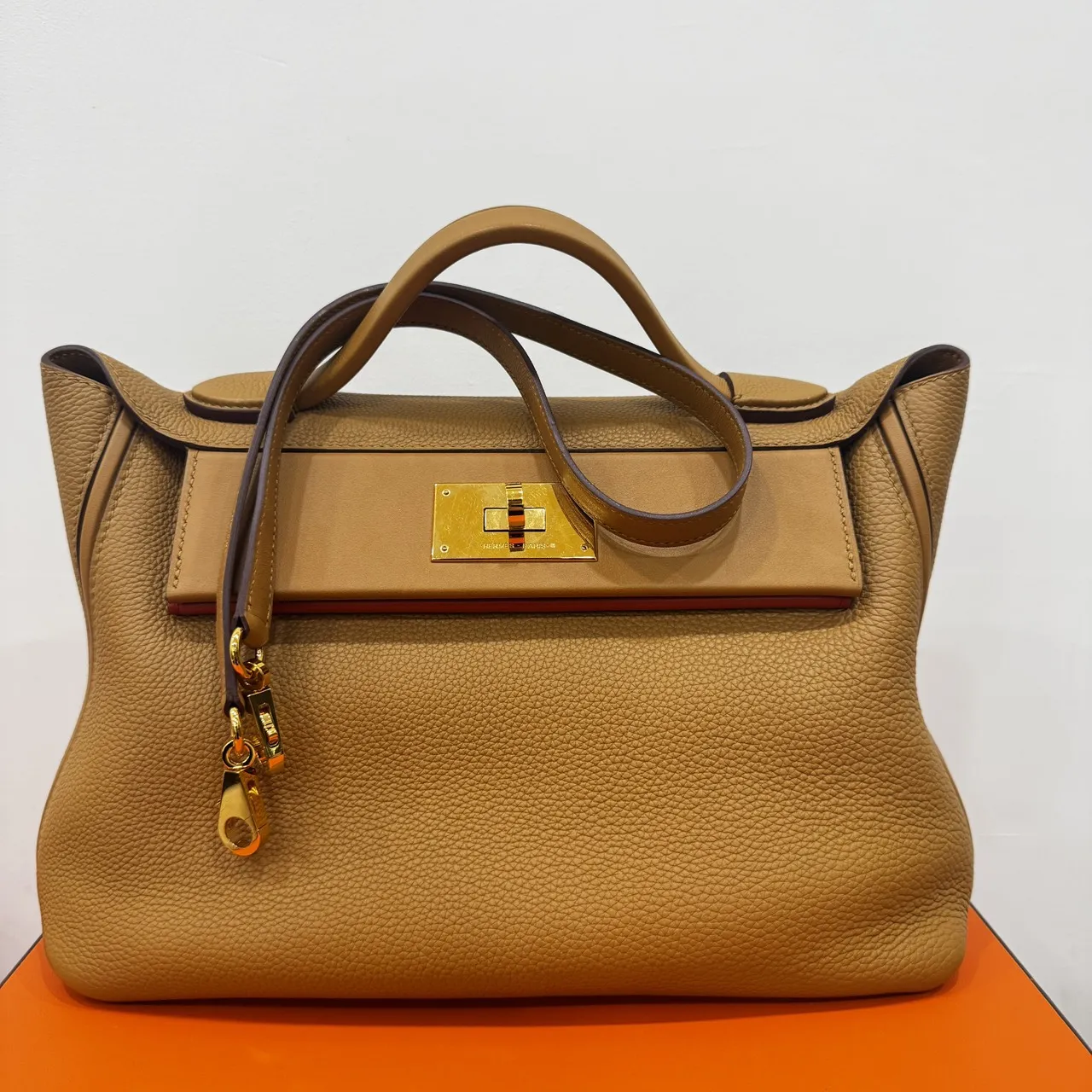 Hermes 2424 小號 芝麻色金扣29cm