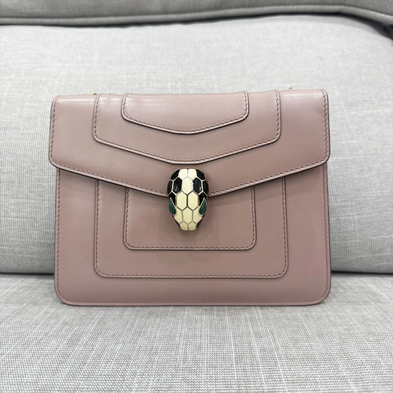 Bvlgari 蛇頭包 尺寸20×15×4cm