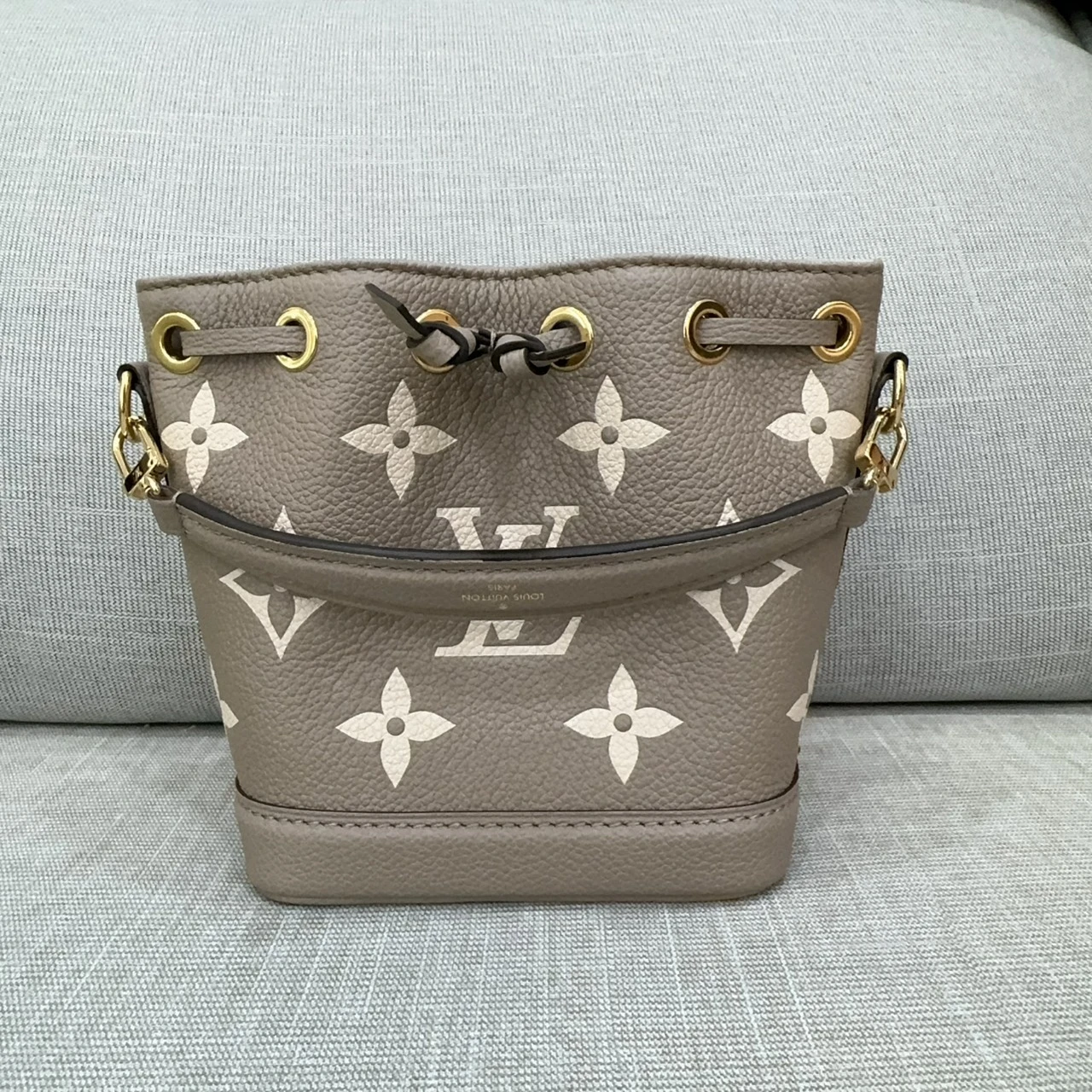 LV M46291奶茶小水桶 晶片款