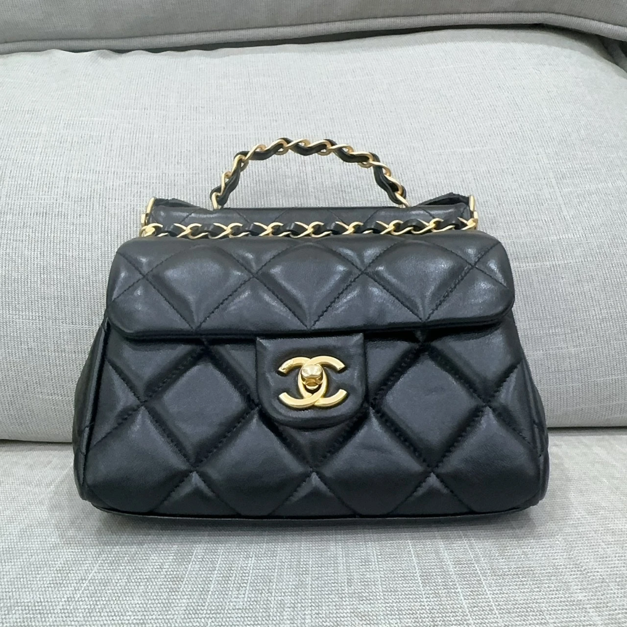 Chanel手柄斜背包 芯片款 尺寸19.5cm