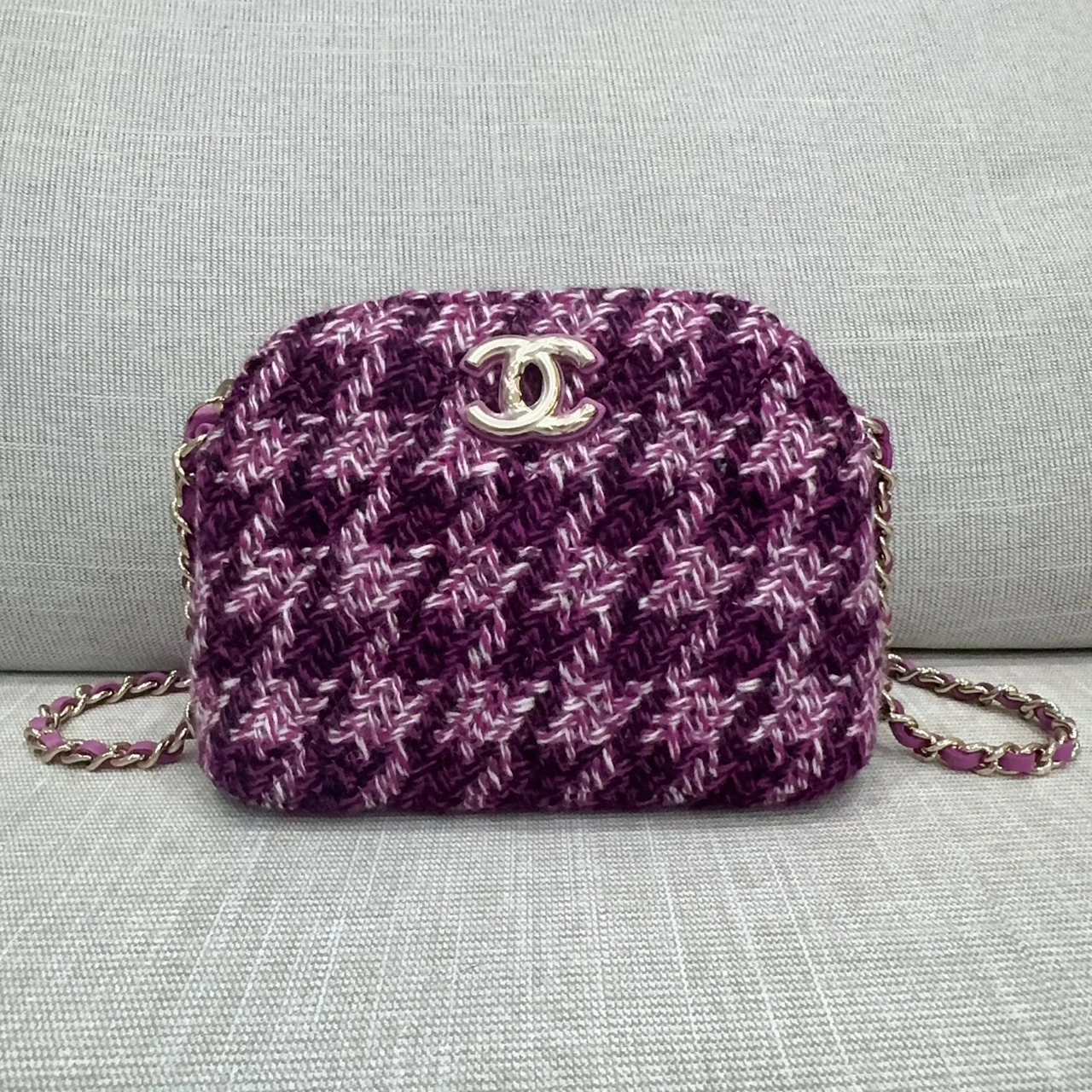 Chanel 全新 毛呢小貝殼包芯片款
