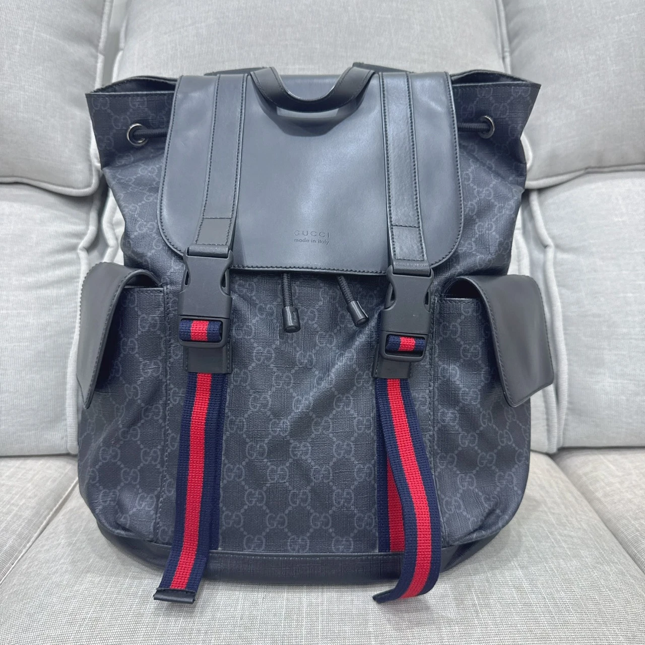 Gucci GG Supreme 經典老花後背包