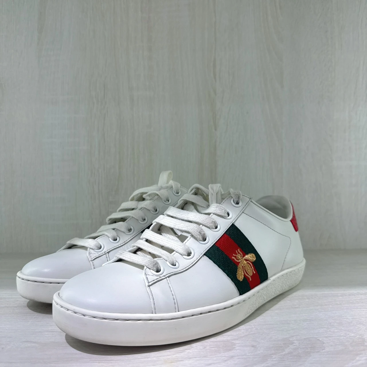 Gucci蜜蜂小白鞋 尺寸36半