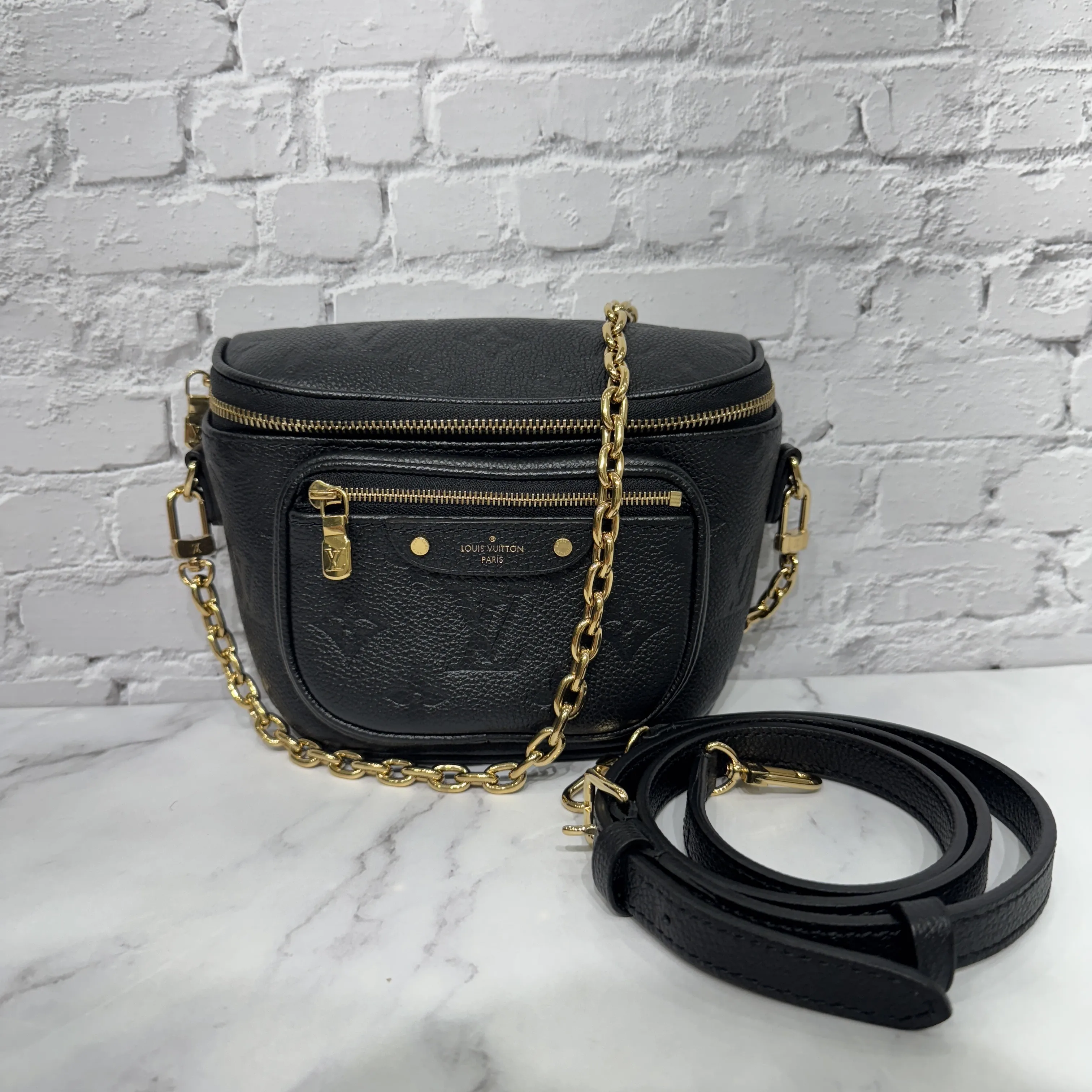 LV m46917壓紋腰包 晶片款