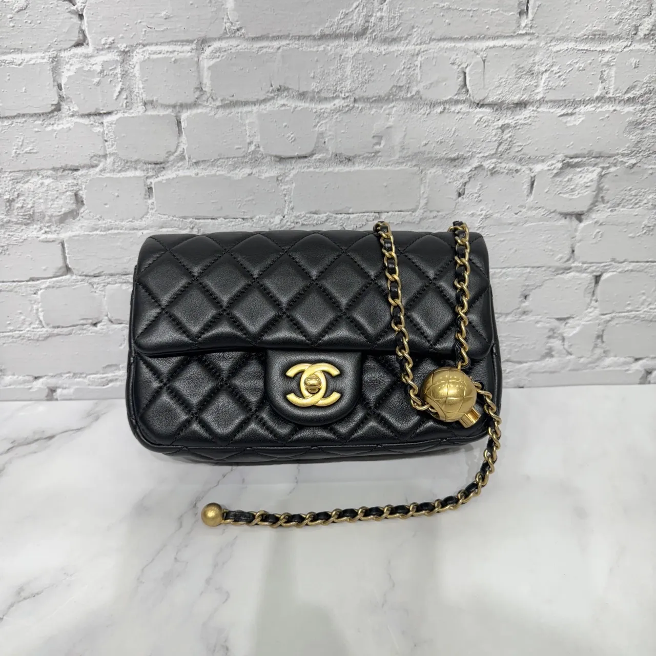 Chanel 金球cf20