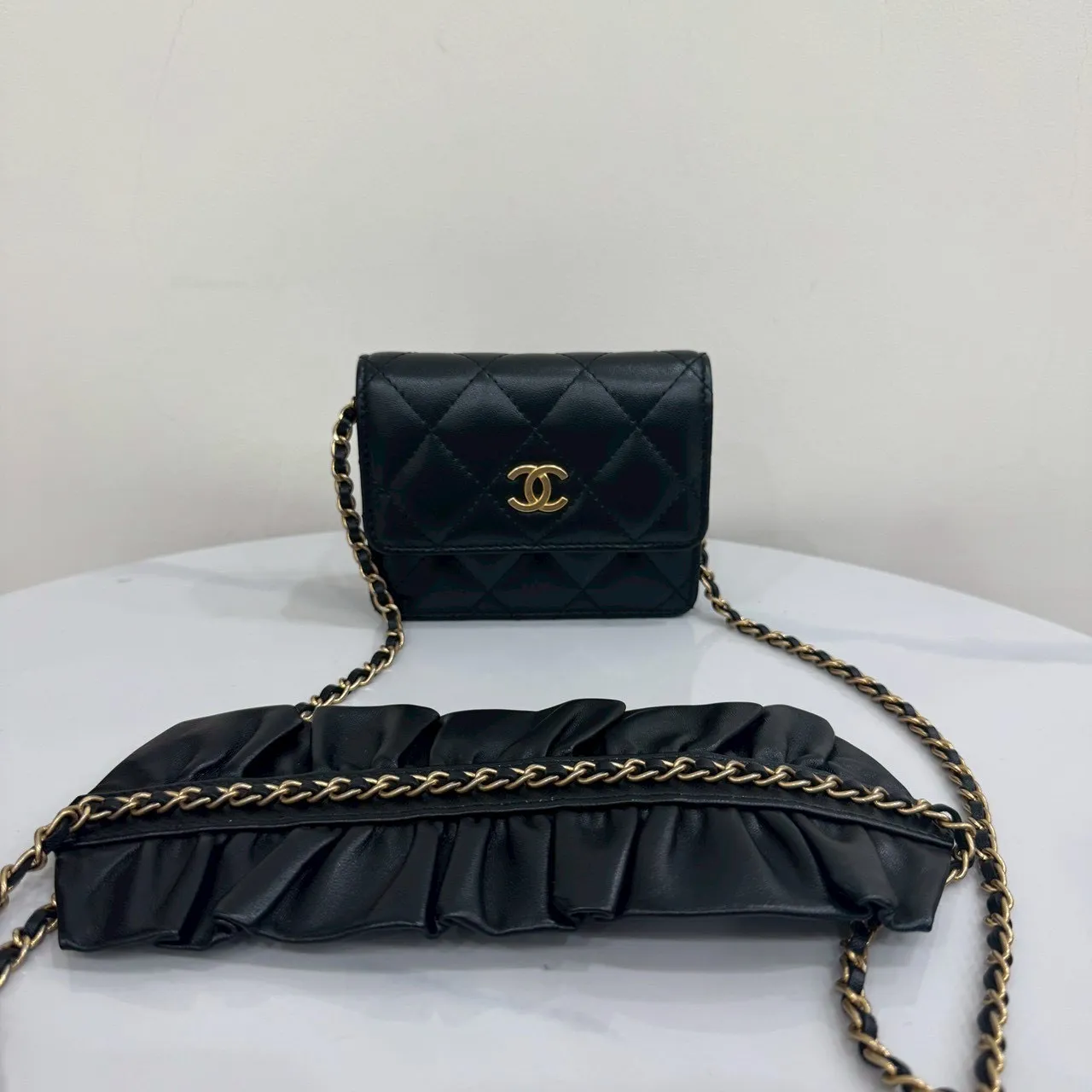 Chanel 荷葉小包