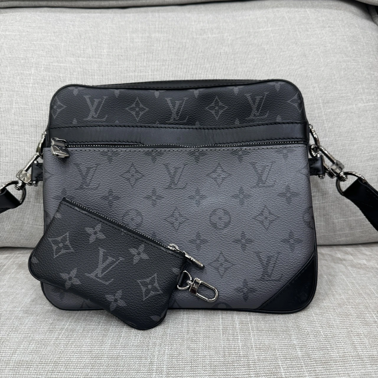 LV M69443 