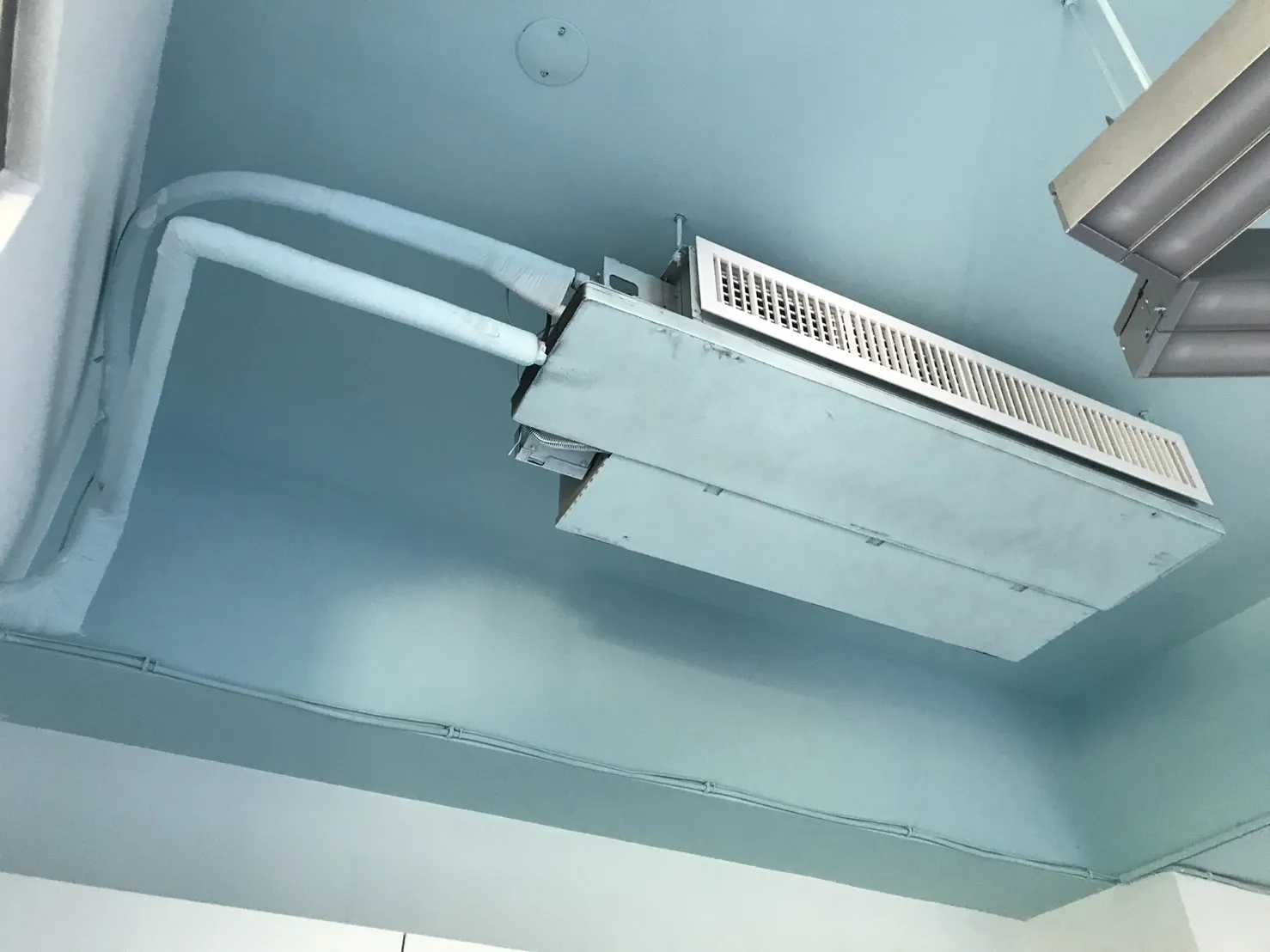 明衡樓冷氣汰換工程及全校冷氣保養工程