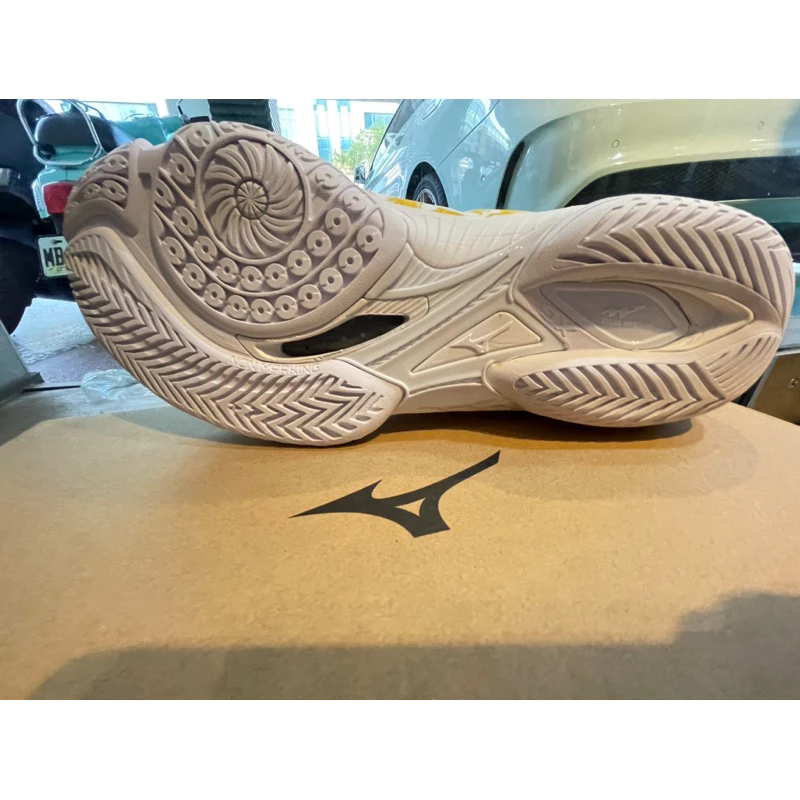 MIZUNO WAVE CLAW NEO 2 羽球鞋 71GA227042 金龍配色 龍年限定 寬楦