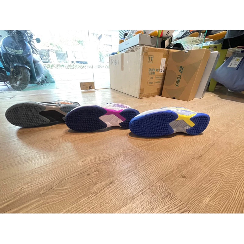 Yonex 新款羽球鞋 YONEX CASCADE Accel WIDE