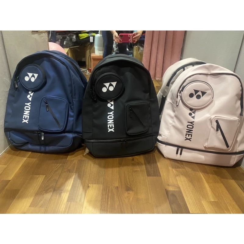 YONEX國際限定版 皮面質感超好粉、藍、黑三色促銷價$1890（含運）