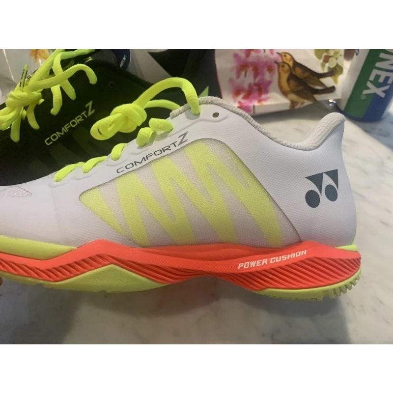 Yonex羽毛球鞋 新款CFZ3 林丹款 動力墊 包裹 舒適 CFZ 3代，高緩衝性能羽毛球鞋