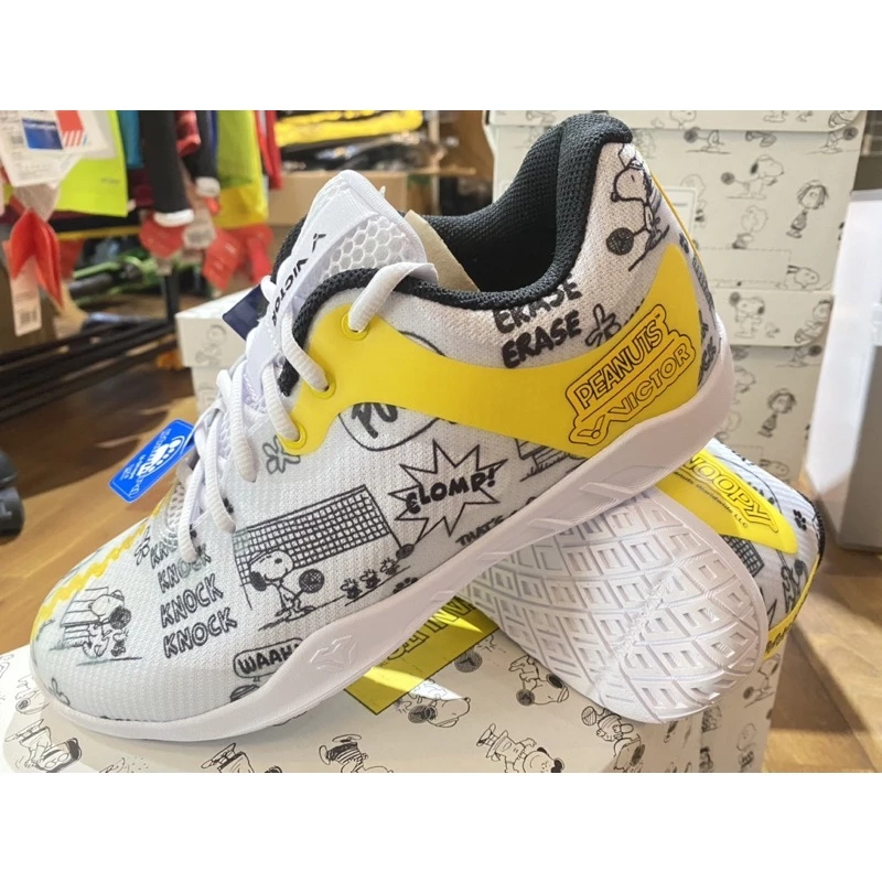 VICTOR X PEANUTS 聯名羽球鞋