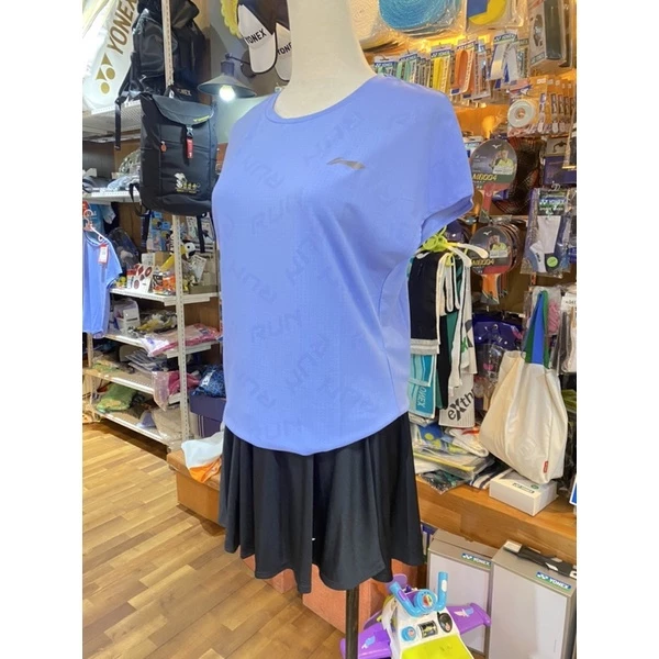 李寧 薰衣草紫排汗衫搭可愛圓裙（運動褲裙）上衣$790 裙子$980