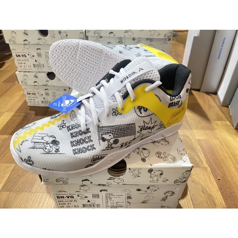 VICTOR X PEANUTS 聯名羽球鞋