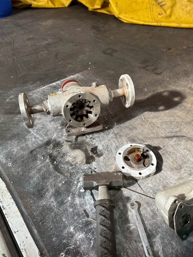 內轉齒輪式泵浦維修