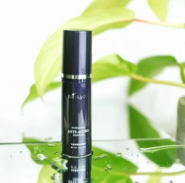 青春緊緻無痕精華