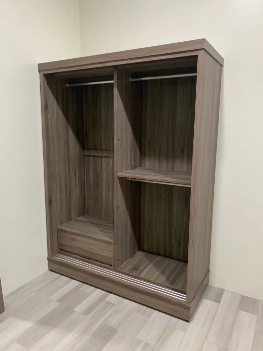 小資族4X7尺衣櫥