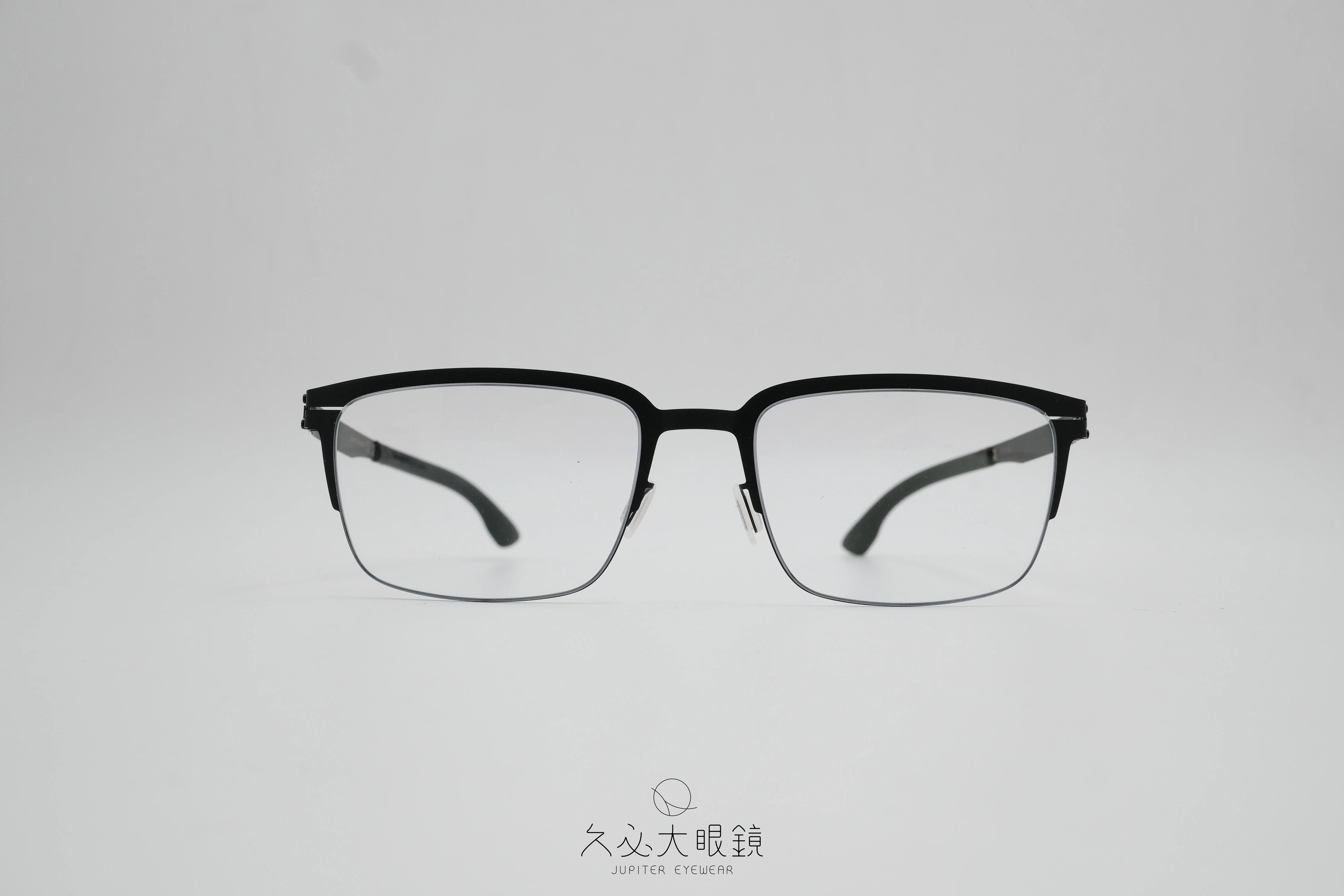 ic berlin Emmett black