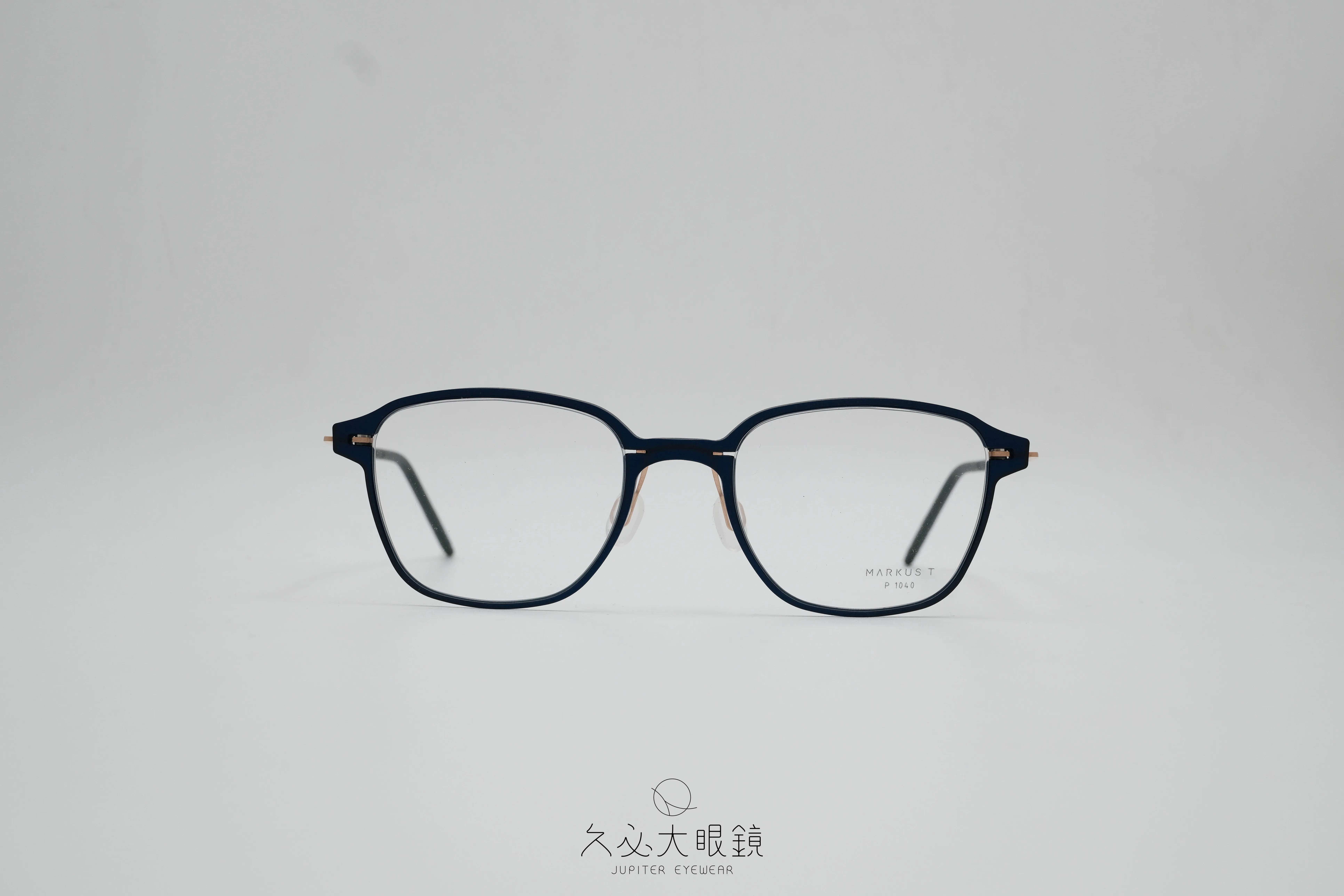 Markus T MIO P1040 640/390/150/03