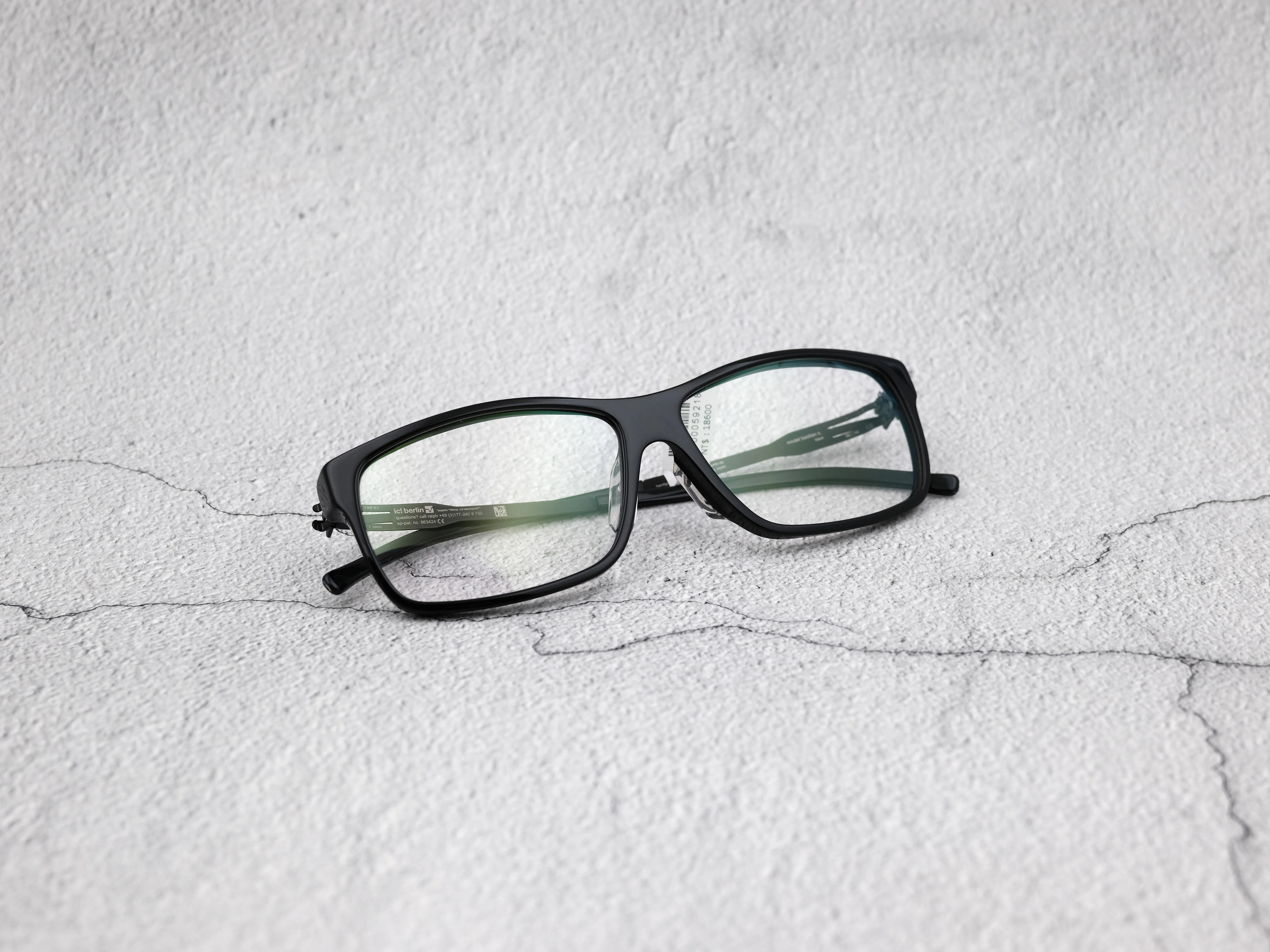 ic!berlin model bastian s. black