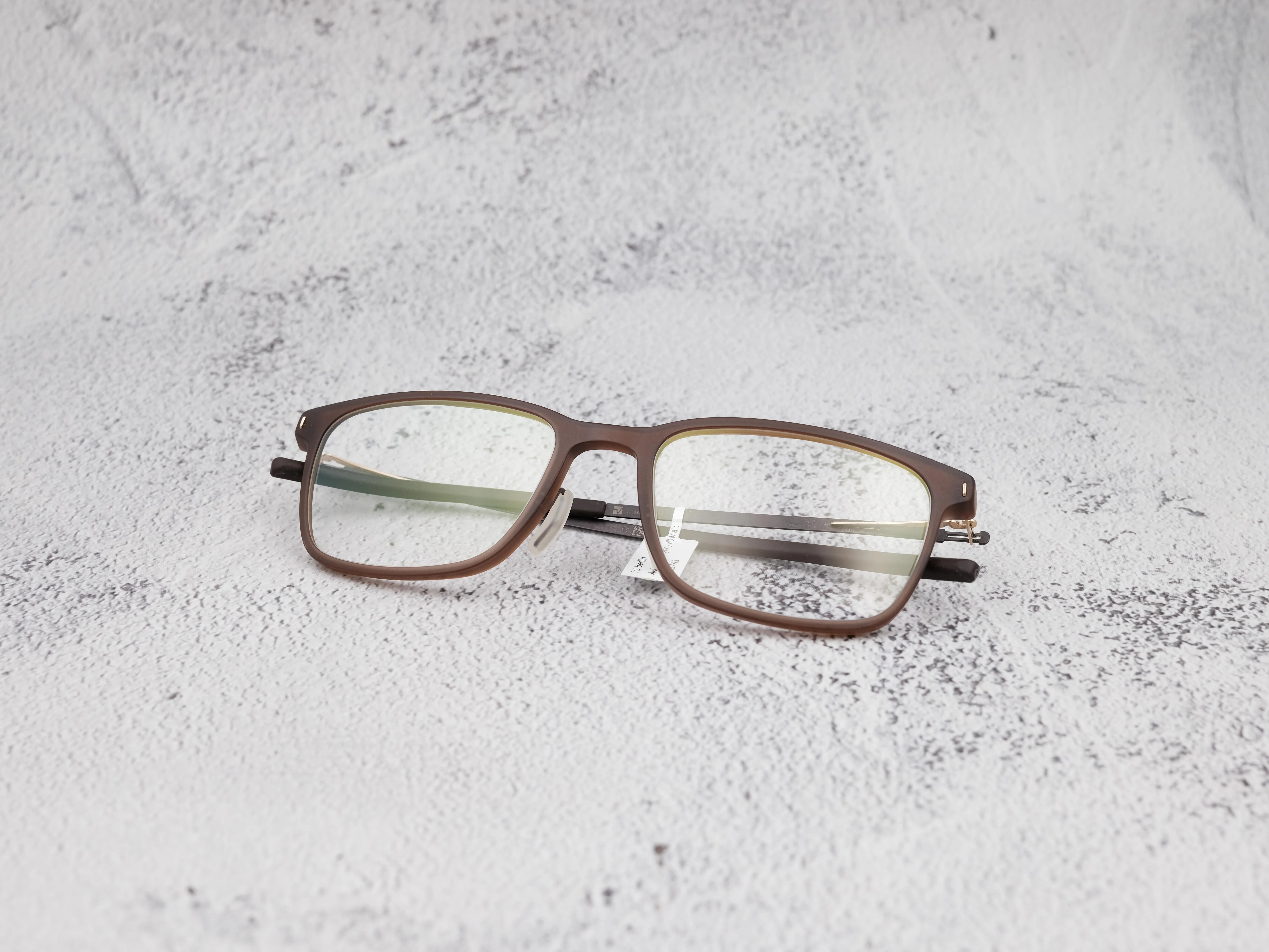 ic!berlin Akito Mahagony HD Malt